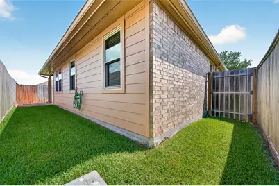 4606 E Meadow Drive, Deer Park, TX 77536 - Photo 35