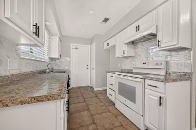 7530 Gulfbriar Place, Houston, TX 77489 - Photo 5