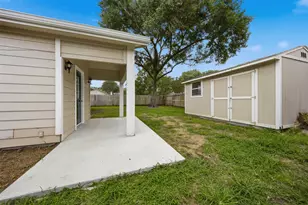 16310 Emberwood Dr, Houston, TX 77070 - Photo 41