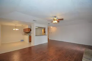 3015 Sam Houston Dr, Sugar Land, TX 77479 - Photo 7