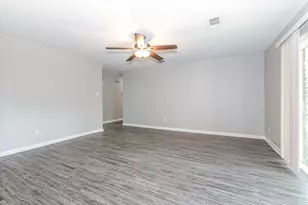 5106 Tavenor Ln, Houston, TX 77048 - Photo 11