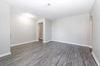 5106 Tavenor Lane, Houston, TX 77048 - Photo 5