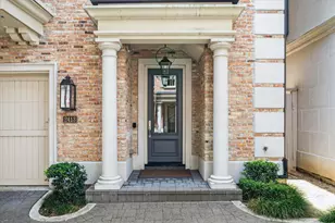 2413 Mimosa Dr, Houston, TX 77019 - Photo 3