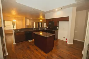 7622 Tussenda Dr, Houston, TX 77083 - Photo 7