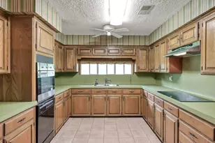 16722 Bryants Cir, Conroe, TX 77306 - Photo 17