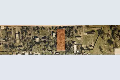 407 Pin Oak Drive, Highlands, TX 77562 - Photo 1