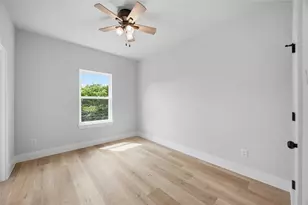 10610 Ashville Dr, Houston, TX 77051 - Photo 17