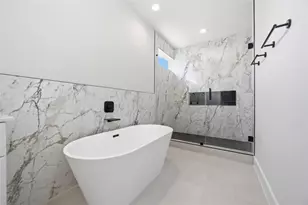 10610 Ashville Dr, Houston, TX 77051 - Photo 27