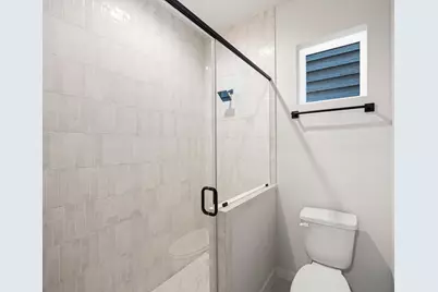 525 Hillwood Heights Drive, Houston, TX 77091 - Photo 13