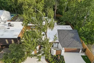 16 Pine Creek Ln, Houston, TX 77055 - Photo 49