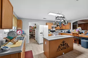 7607 Monte Seco, San Antonio, TX 78223 - Photo 15