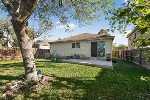 7607 Monte Seco, San Antonio, TX 78223 - Photo 5