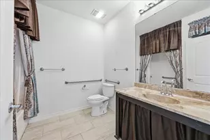 1110 N 5th St, Orange, TX 77630 - Photo 19