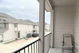8656 Hollyoaks Creek Ln, Houston, TX 77063 - Photo 19