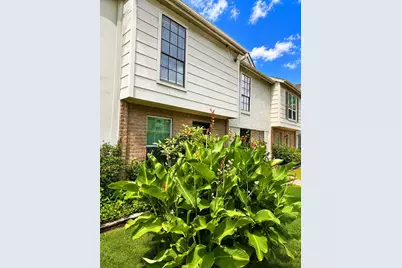 8714 Victorian Village Drive #8, Houston, TX 77071 - Photo 13