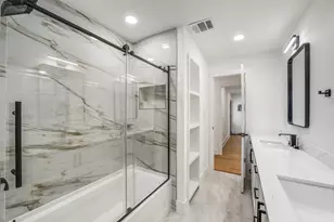 9306 Rosstown Way, Houston, TX 77080 - Photo 43