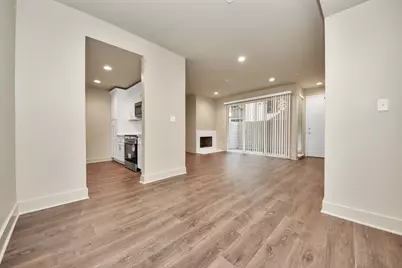 2829 Timmons Lane #201, Houston, TX 77027 - Photo 9