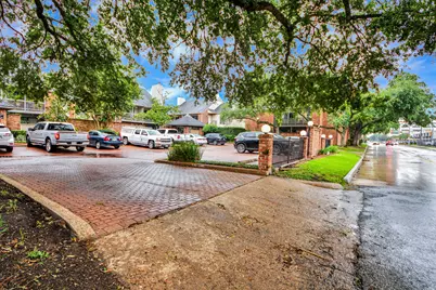 2829 Timmons Lane #201, Houston, TX 77027 - Photo 33