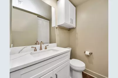 2829 Timmons Lane #201, Houston, TX 77027 - Photo 15