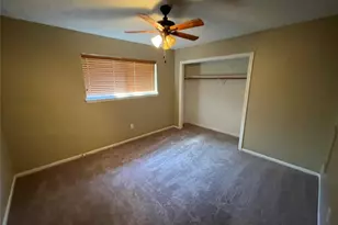 181 Greenleaf Ln, Conroe, TX 77304 - Photo 9