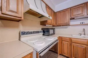 1513 Crestmont St, Wharton, TX 77488 - Photo 25