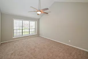 2017 Spinnaker Dr, League City, TX 77573 - Photo 9