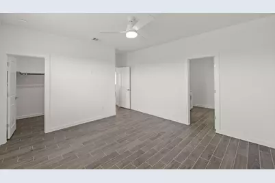 7826 Jade Crest Drive, Angleton, TX 77515 - Photo 11