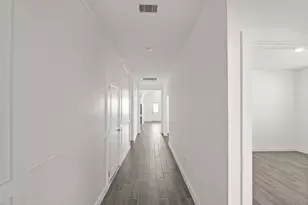 7826 Jade Crst Dr, Angleton, TX 77515 - Photo 5