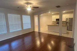 127 W Burberry Cir, Conroe, TX 77384 - Photo 5