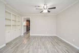 13074 Trail Hollow Dr, Houston, TX 77079 - Photo 25