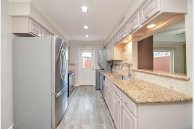 13074 Trail Hollow Drive #3074, Houston, TX 77079 - Photo 15