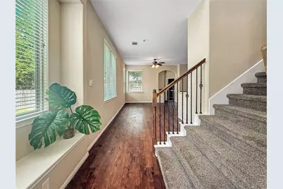 26 Cheswood Manor Drive, The Woodlands, TX 77382 - Photo 3