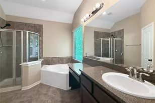 26 Cheswood Manor Drive, The Woodlands, TX 77382 - Photo 17