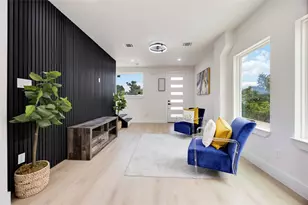 2118 Des Chaumes St, Houston, TX 77026 - Photo 7