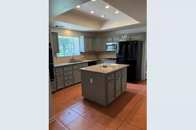 4635 Meadow Green Drive, Sugar Land, TX 77479 - Photo 5