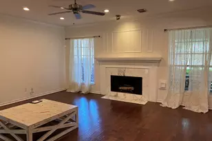 4635 Meadow Green Dr, Sugar Land, TX 77479 - Photo 9