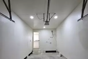 4607 Englewood St, Houston, TX 77026 - Photo 29