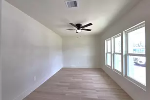 4607 Englewood St, Houston, TX 77026 - Photo 19