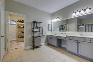 2402 Sarasota Dr, Friendswood, TX 77546 - Photo 23