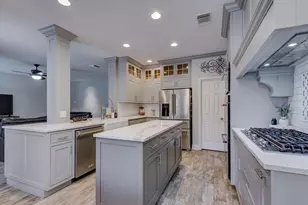 2402 Sarasota Dr, Friendswood, TX 77546 - Photo 13