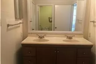 8055 Cambridge St, Houston, TX 77054 - Photo 9