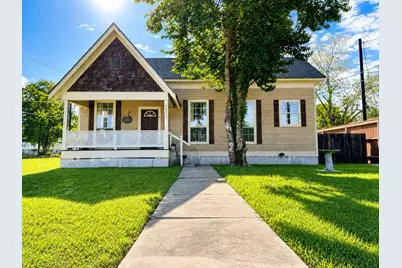 322 N Resident, Wharton, TX 77488 - Photo 1