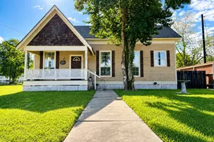 322 N Resident, Wharton, TX 77488 - Photo 1