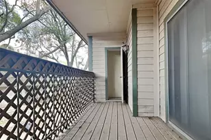 6500 Harbor Town Dr, Houston, TX 77036 - Photo 17
