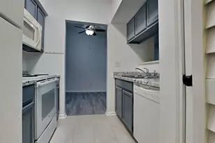 6500 Harbor Town Dr, Houston, TX 77036 - Photo 5