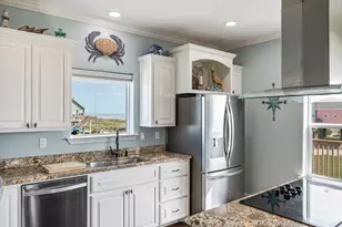 859 Gregory Ln, Crystal Beach, TX 77650 - Photo 29