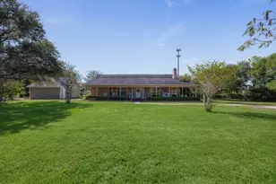 3722 W Hilltop Dr, Chappell Hill, TX 77426 - Photo 5