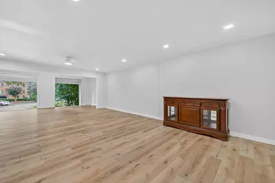 12633 Memorial Drive #216, Houston, TX 77024 - Photo 17