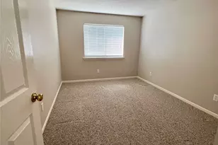 7535 Park Bend Ln, Pasadena, TX 77505 - Photo 11