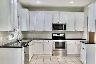 4742 Stoney Point Ct, Sugar Land, TX 77479 - Photo 9